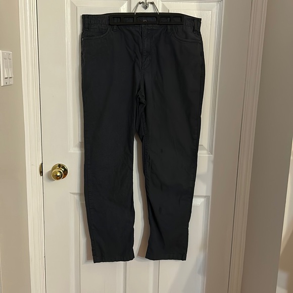 36/30 x 27.5” inseam. Grey. Men’s casualpants. Few food grade oil drops - Picture 1 of 8